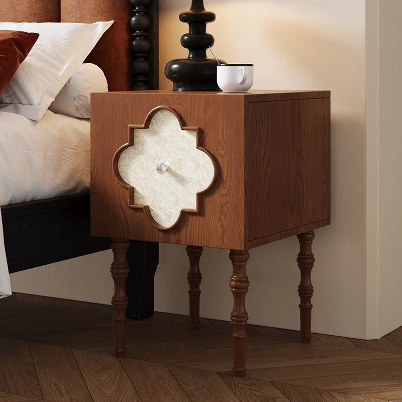 High-end Luxury Antique Bedside Table Ash Wood Artistic Four-leaf Clover Sofa Side Cabinet Bedroom Bedside Cabinet