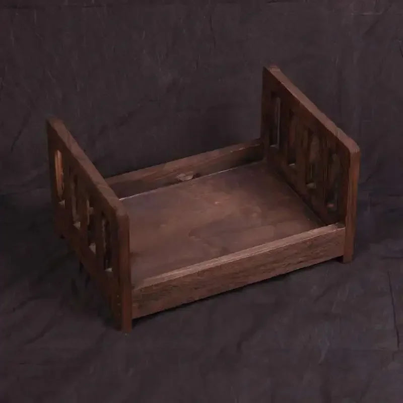 Newborn Infant Photography Props Retro Wood Bed Baby Poses Growth Memorial Detachable Background Sofa For Boys Shooting Props