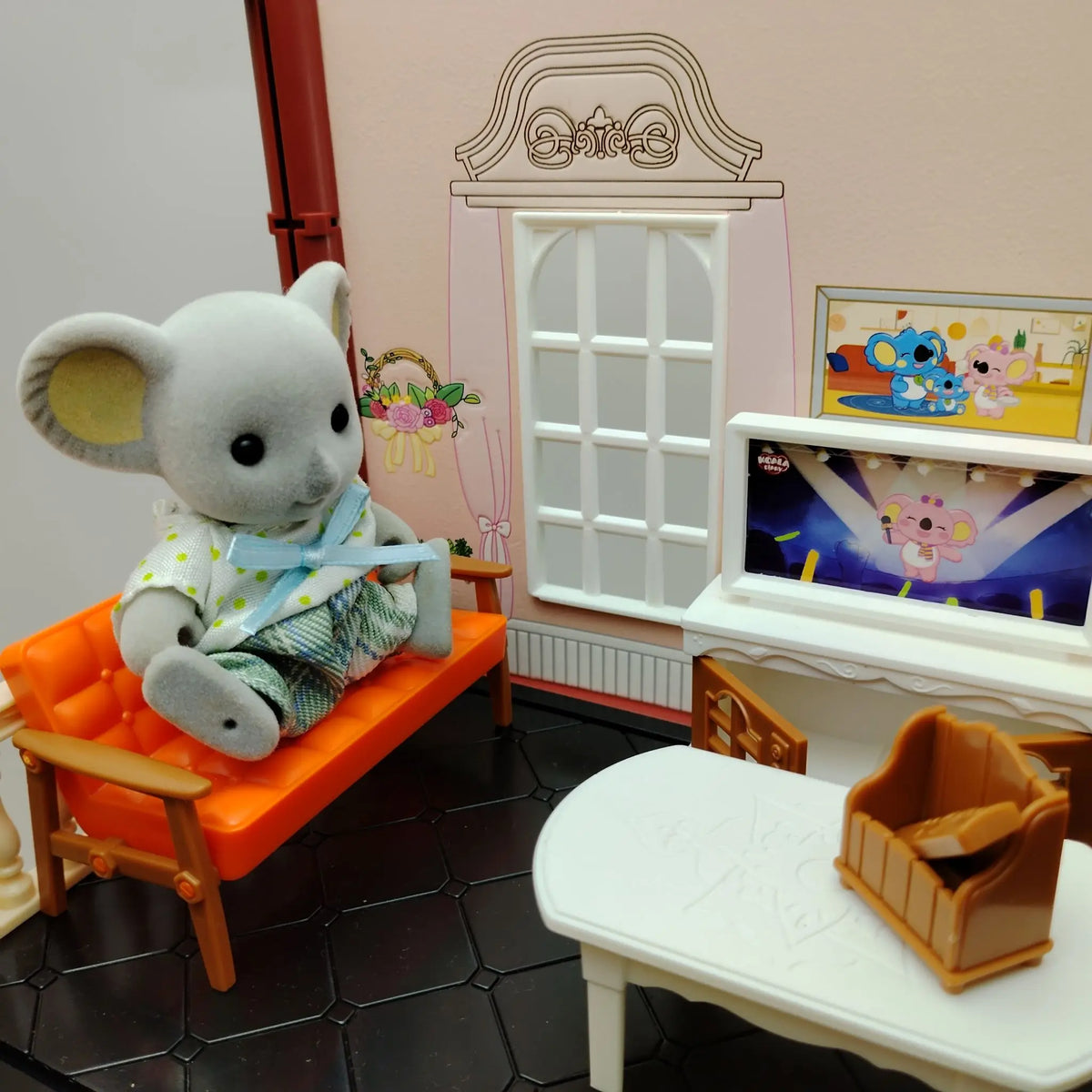 Miniature Items Dollhouse Furniture Accessories Living Room Bedroom Supermarket Shopping Games Family Interaction Doll Kids Toys