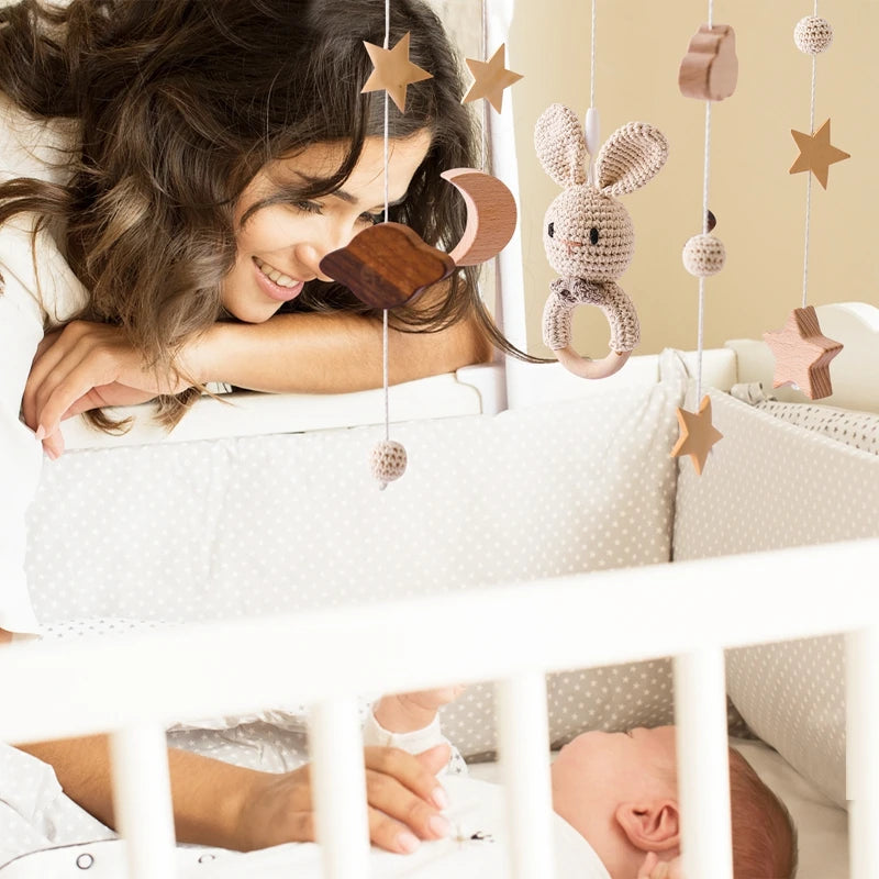 Wooden Rattles Toys Baby Crib Mobile Bed Bell Soft Felt Hot Balloon Newborn Music Bed Bell Hanging Toys Crib Bracket Baby Gifts