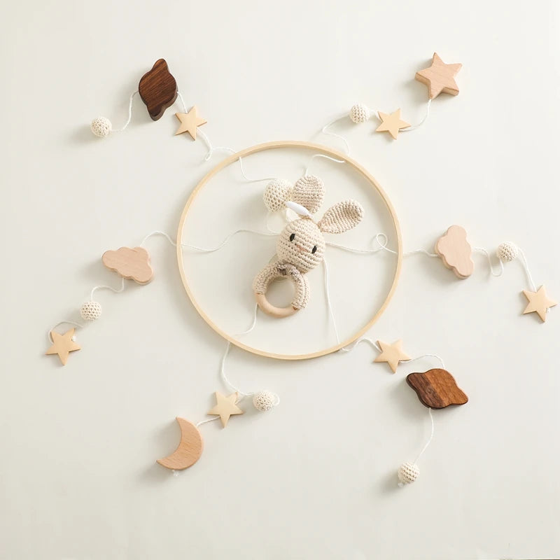 Wooden Rattles Toys Baby Crib Mobile Bed Bell Soft Felt Hot Balloon Newborn Music Bed Bell Hanging Toys Crib Bracket Baby Gifts
