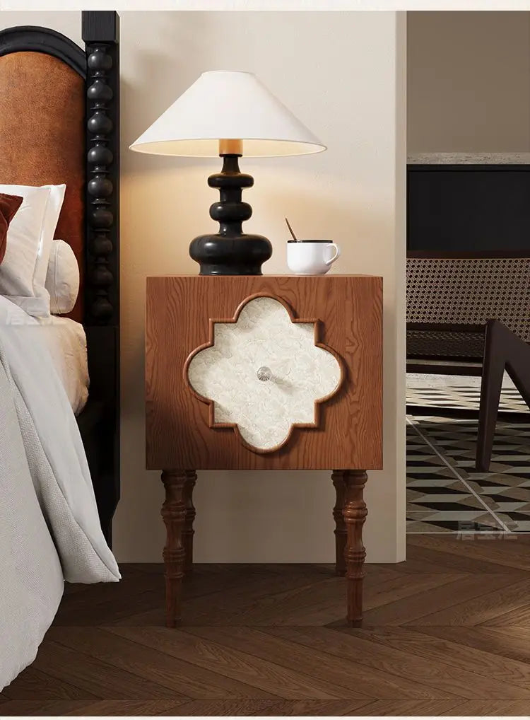 High-end Luxury Antique Bedside Table Ash Wood Artistic Four-leaf Clover Sofa Side Cabinet Bedroom Bedside Cabinet