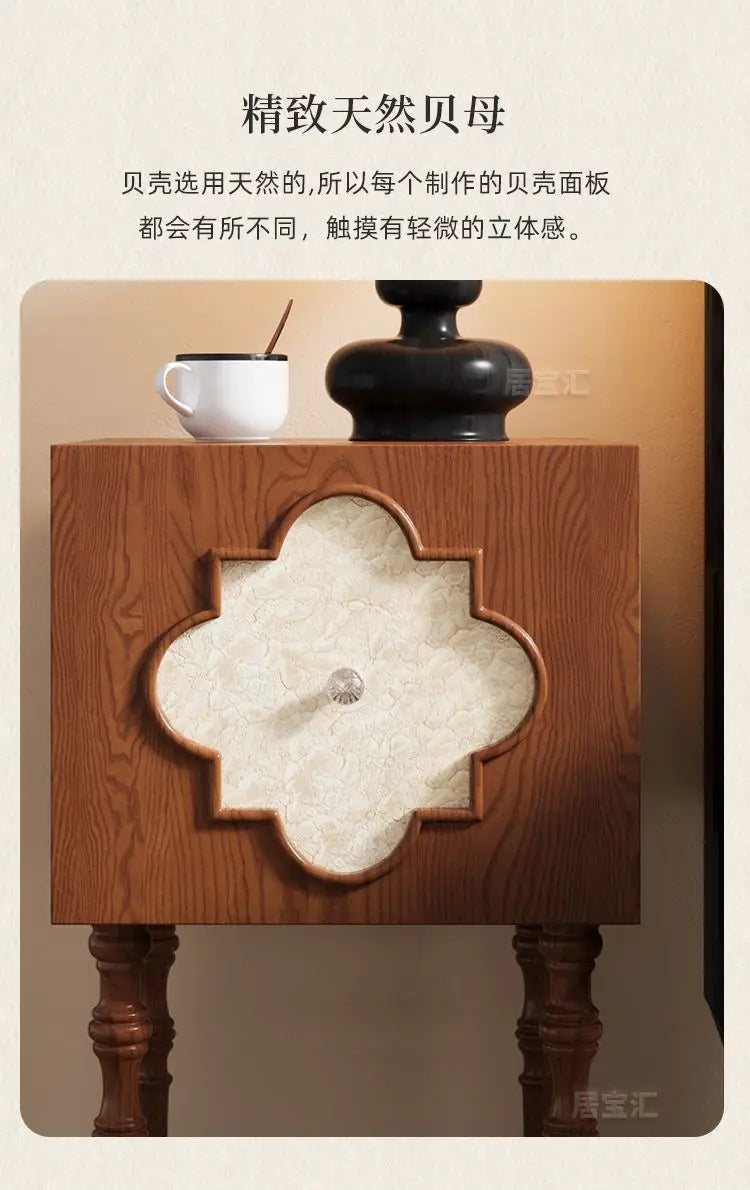 High-end Luxury Antique Bedside Table Ash Wood Artistic Four-leaf Clover Sofa Side Cabinet Bedroom Bedside Cabinet
