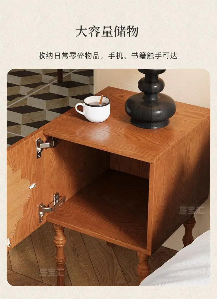High-end Luxury Antique Bedside Table Ash Wood Artistic Four-leaf Clover Sofa Side Cabinet Bedroom Bedside Cabinet